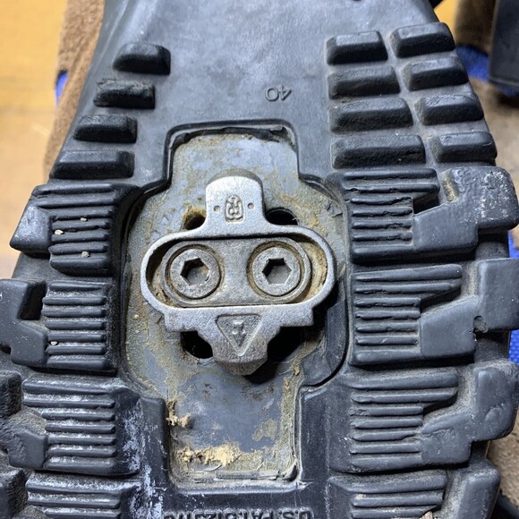 Shimano SH-M055 Mountain Bike Cycling Shoes Size 40 US Size 9 - Picture 6 of 11